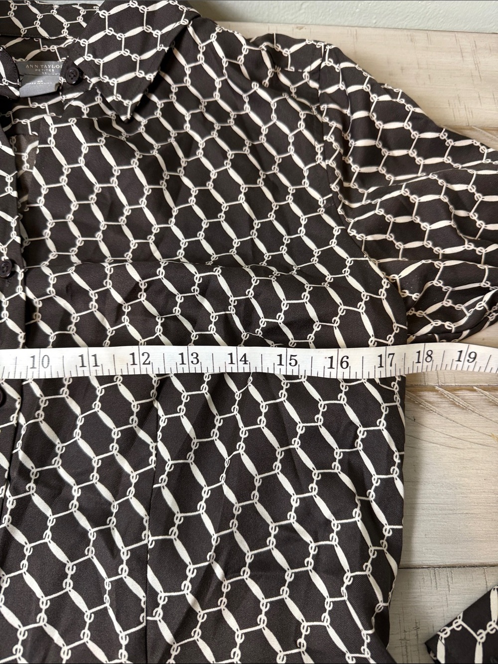 Ann Taylor Chain Link Button Down Blouse Chocolate Brown Petite Medium Size 8 - Picture 8 of 10